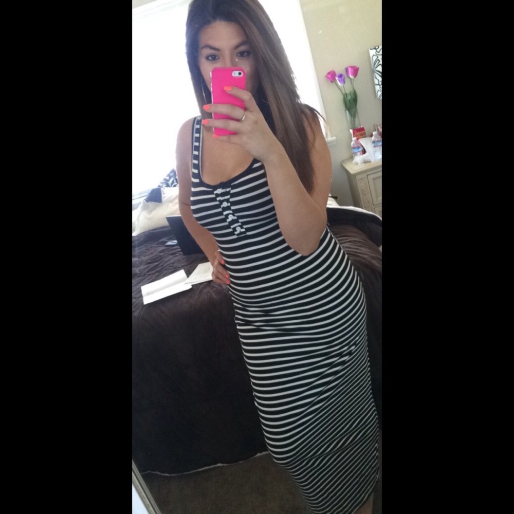 ✨LIKE NEW✨Maxi Dress